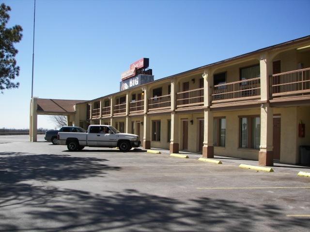 Quest Inn Уедърфорд Екстериор снимка