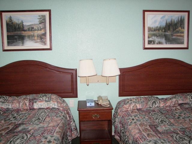 Quest Inn Уедърфорд Стая снимка